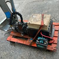 A185 - Gru elettrica per furgone o rimorchio