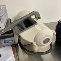 Grattuggia ele storica antica