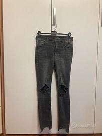 H&m on sale jeans strappati