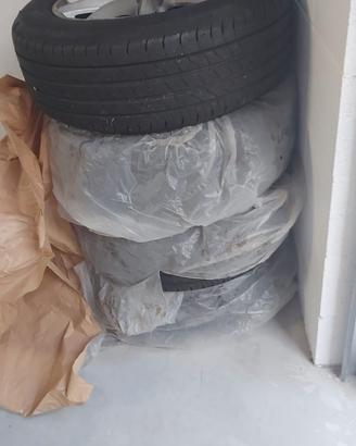 Goodyear 205/60/R16 + cerchi originali BMW