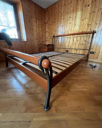 Letto matrimoniale in ferro battuto