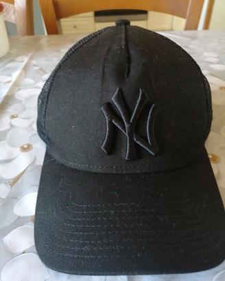 Cappellino new york