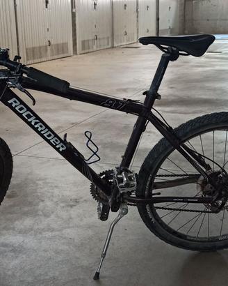 Mountain bike professionale Rockrider 8.1
