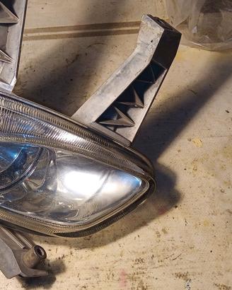 Faro fendinebbia Sinistro Lancia Y  01/2006 