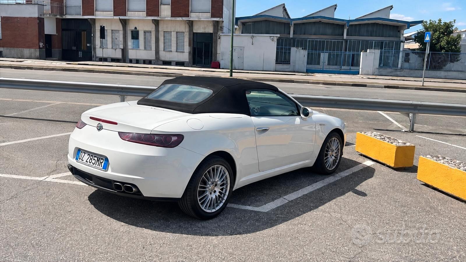 Alfa Romeo Spider 2009 photo 2