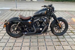 Harley 883 Iron total black 2015