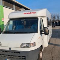 Camper semintegrale Dethleffs