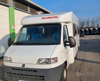 Camper semintegrale Dethleffs