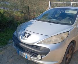 Peugeot 207 - 2009