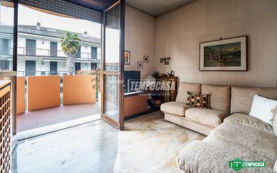 TRILOCALE CON BOX E CANTINA