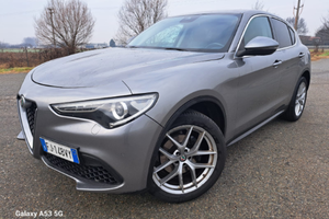alfa romeo Stelvio q4 280 CV benzina GANCIO traino