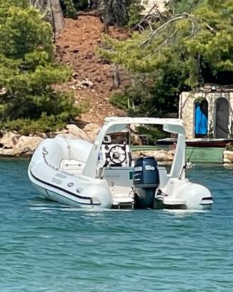 Gommone Predator 5,60