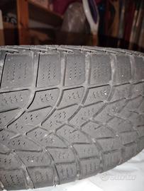 gomme Yaris hybrid