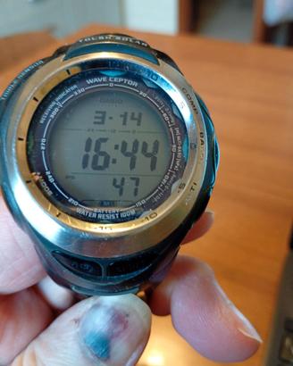 vendi orologio casio, altimetro, bussola, ecc.