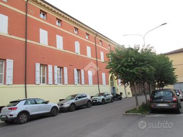 2 LOCALI A MASSA LOMBARDA