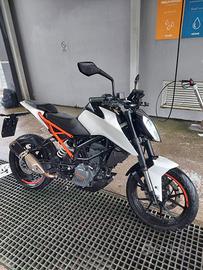 KTM Duke 125 2018 White Original
