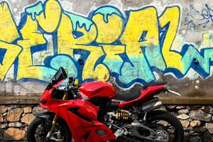 Panigale v2s