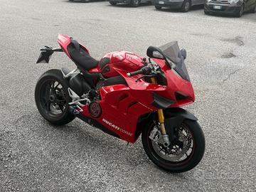 Ducati Panigale V4 S