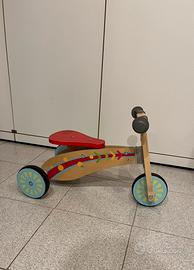 Triciclo in legno