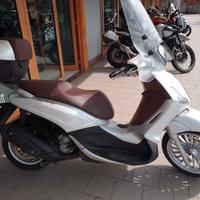PIAGGIO BEVERLY 300 BIANCO