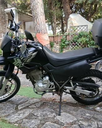 Yamaha XT 600e