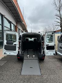 Dacia dokker per trasporto disabili