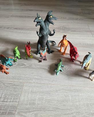 Lotto 11 dinosauri e animali preistorici misti

