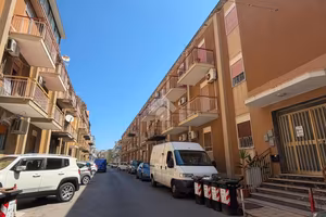 4 LOCALI A PALERMO