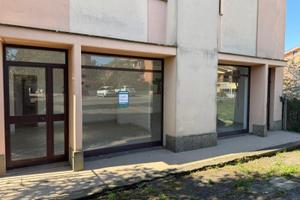 Gallicano nel lazio: locale commerciale