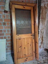 porte in legno massiccio con vetro
