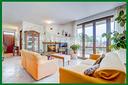 villa-bifamiliare-con-box-doppio-e-giardino