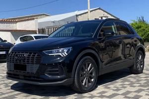 Audi Q3 Business 2.0 TDI 150CV S-Tronic 35