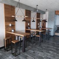 PANCHE CON SGABELLI IN FERRO BATTUTO