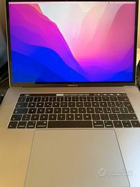 Macbook pro 15 i7 2.9 touch bar