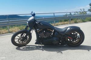 Harley-Davidson Breakout FXSB 103 Custom - 2016