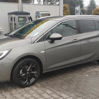 Opel astra sport tourer tdci 122 cv 