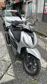 Piaggio Beverly 300 s 2024