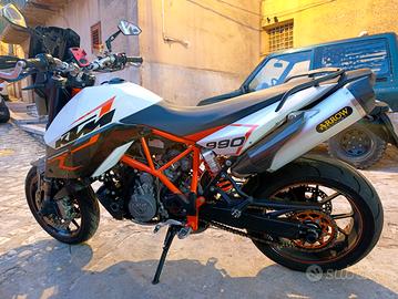 KTM 990 SMR ready to race