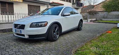 volvo c30 1.6 diesel  80kw 109 cavalli 