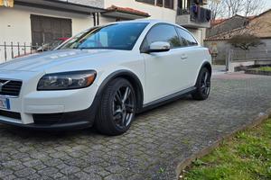 volvo c30 1.6 diesel  80kw 109 cavalli 