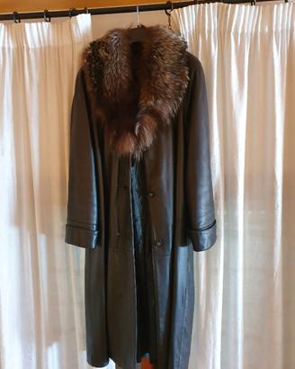 Cappotto donna in pelle e collo di pelliccia