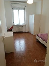 Camera singola arredata