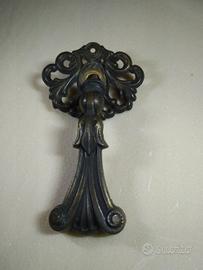 Maniglia nuova stile antico per mobili vecchi 