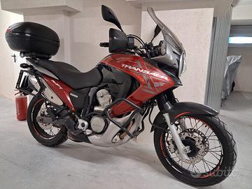 Honda Transalp 700