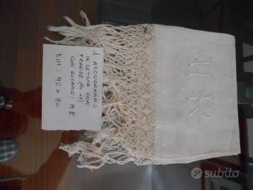 asciugamano in cotone con frange  e ricamo