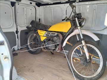 Suzuki TS 250 2 tempi del 1977, no documenti