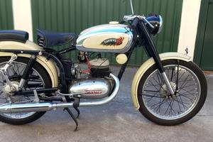 Moto storica Taurus G15