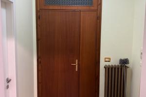 Ampio appartamento con 3 camere e doppi balconi