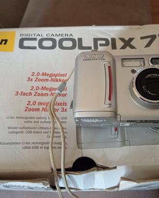 Nikon Coolpix 775