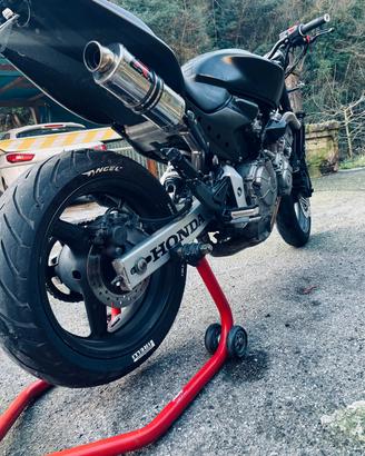 Honda hornet 600